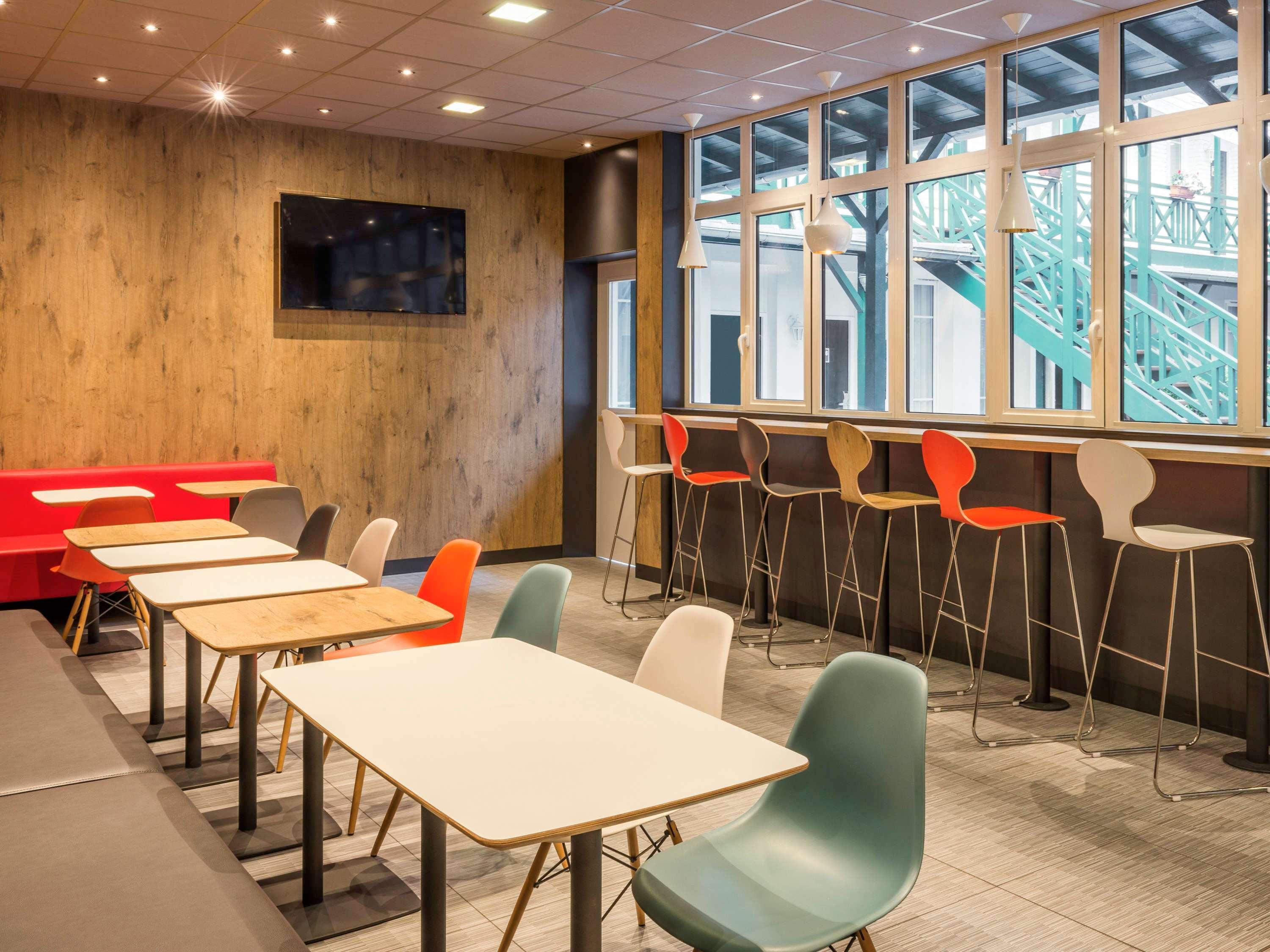 Ibis Levallois Perret Bagian luar foto