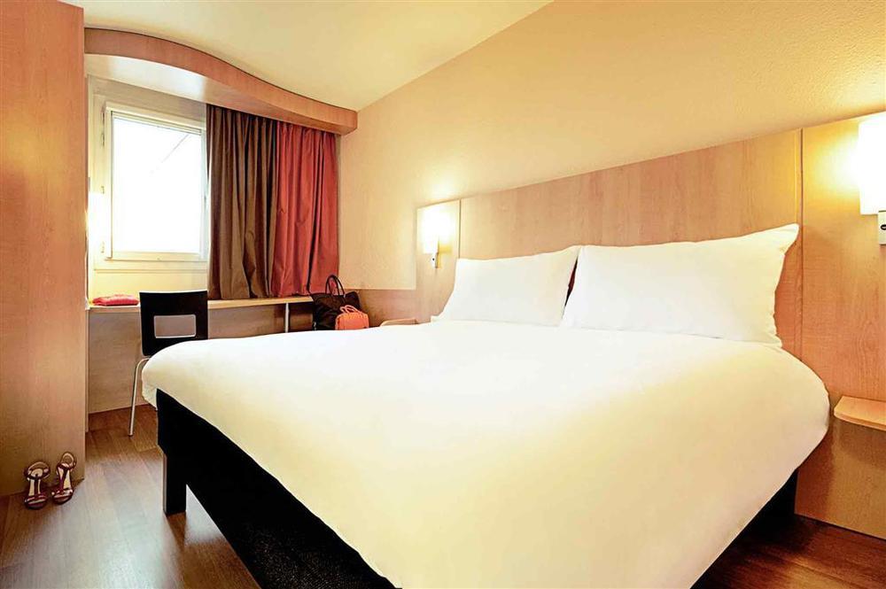 Ibis Levallois Perret Bagian luar foto